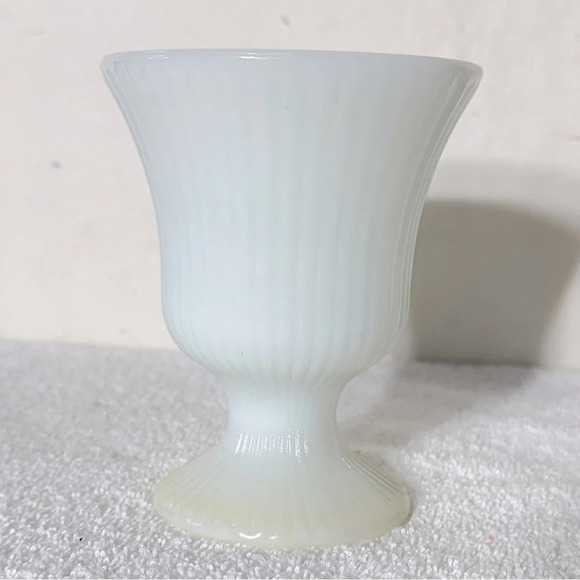 Vintage E.O. Brody Ribbed Milk Glass Footed Planter Goblet - Picture 1 of 12
